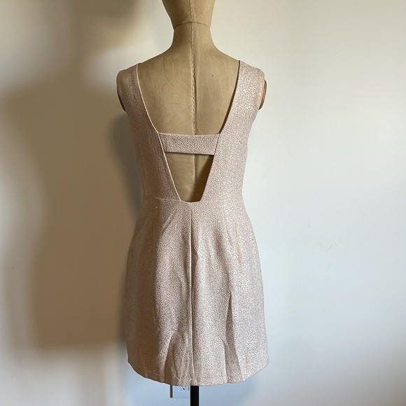 F21 Pink Champagne Dress Medium Open Back Mini Metallic Sparkly NYE Wedding - Picture 8 of 16